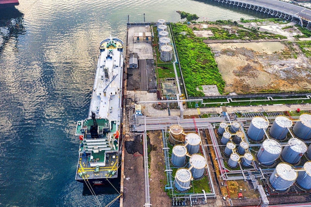 Hose stations used in shipyard and maritime industries